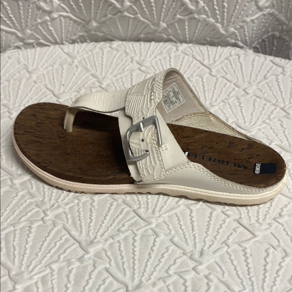 Merrell size 6 White Brown flip flops Sandals  Comfortable Minimalist Design - Picture 11 of 14